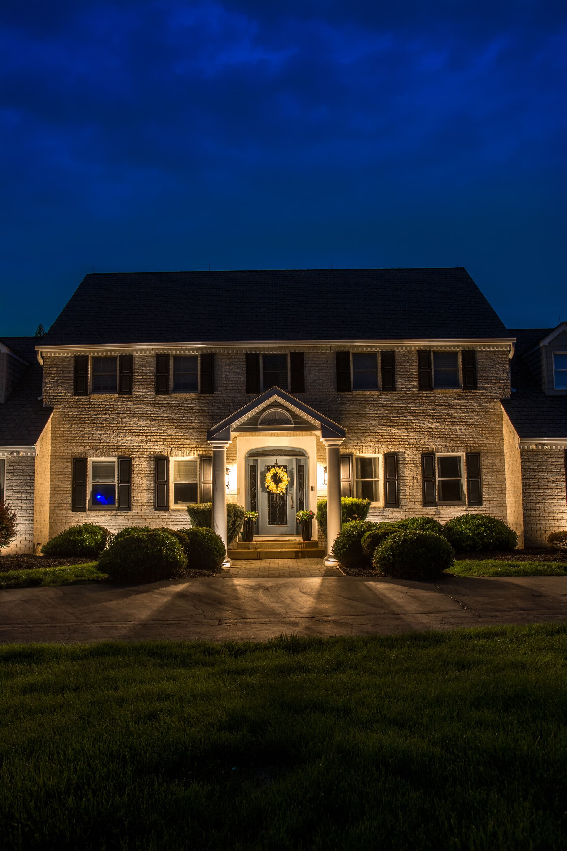 Gallery photos for Outdoor Landscape & Home Lighting - Saucon Valley, PA: Image #3